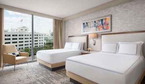 Classic Queen Room with Two Queen Beds and City View