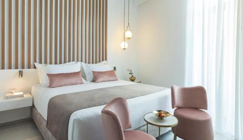  Duplex suite with spa bath