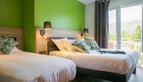 Triple Room with Garden View