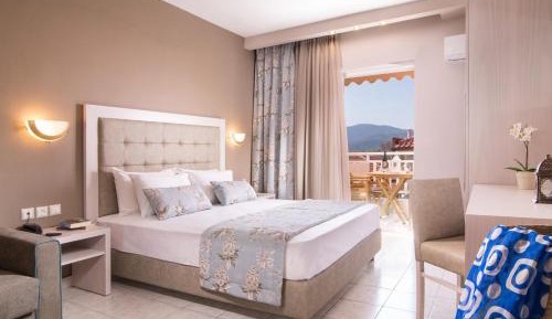 Deluxe Quadruple Room