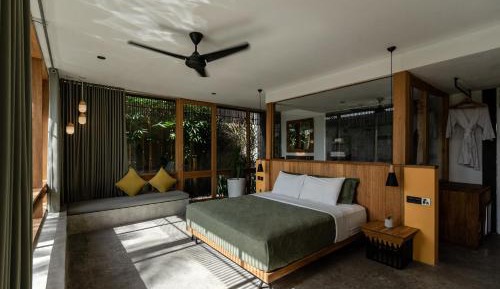 One-Bedroom Suite with Pool and One-Time Afternoon Tea 