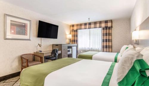 Queen Room with Two Queen Beds