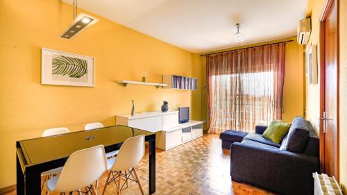Three-Bedroom Apartment with Balcony