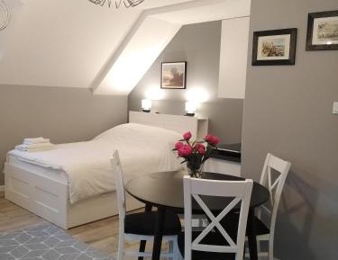 Studio Apartment with Balcony