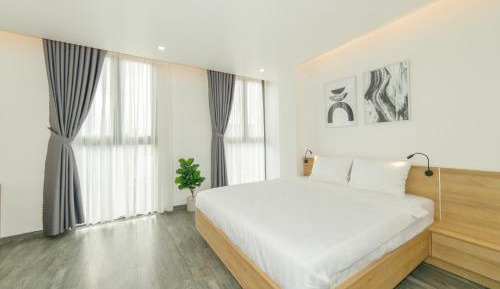 Deluxe Queen Room