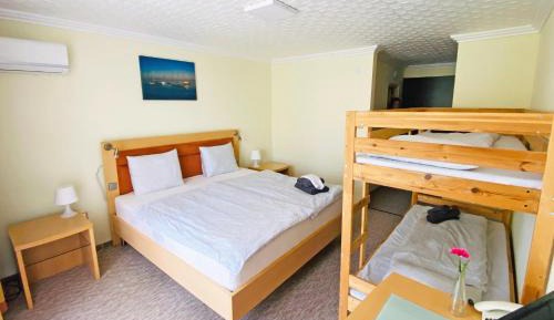 Standard Quadruple Room with Balcony