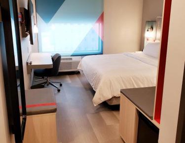 Standard King Room