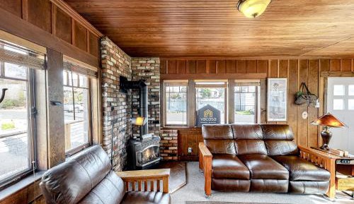 Two Bedroom Holiday Home