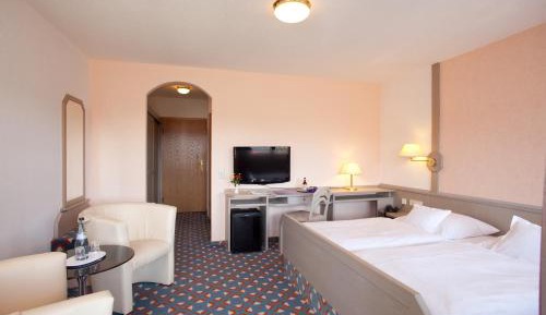 Classic Double Room