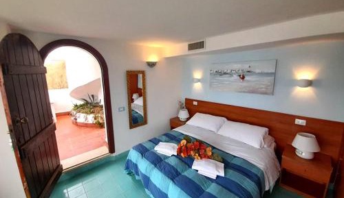 Studio with Sea View (3 Adults)