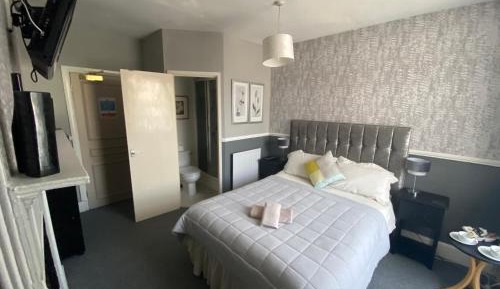 Small Double Room