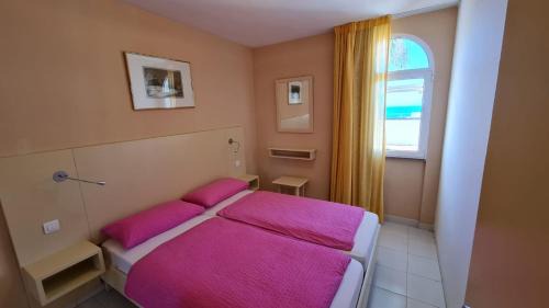 One-Bedroom Apartment (2 Adults)