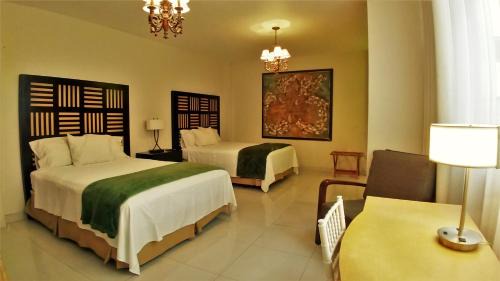 Standard Queen Room with Two Queen Beds