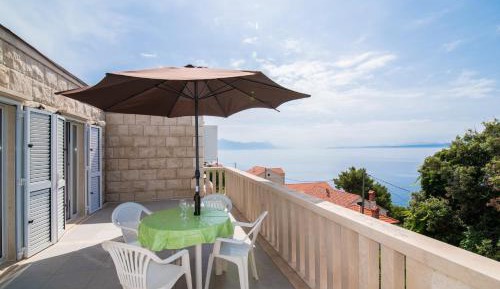 Standard Two-Bedroom Apartment with Terrace and Sea View