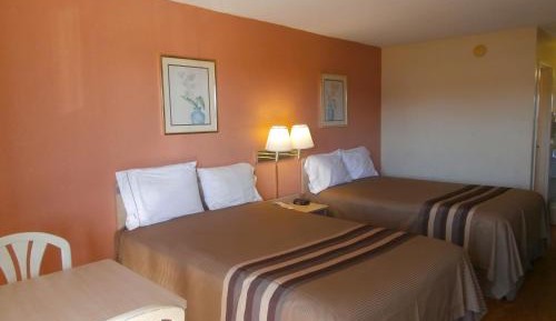 Double Room with Two Double Beds - Non-Smoking