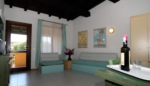 Studio (3 Adults)