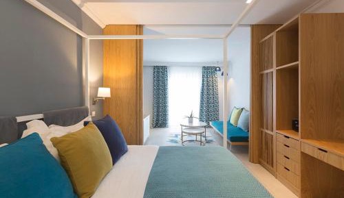 Two-Bedroom Suite with Sea View