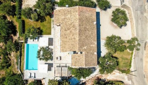 Deluxe Villa