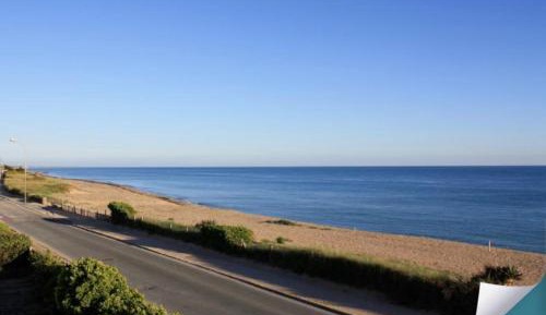 One-Bedroom Holiday home - Sea Front