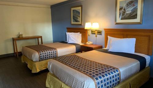 Deluxe Double Room (1 adult + 1 child)