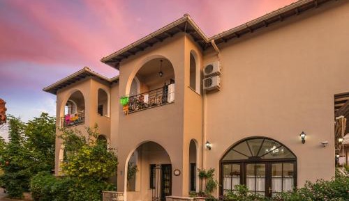 Studio with Balcony