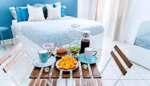 Quadruple Room with Private Bathroom