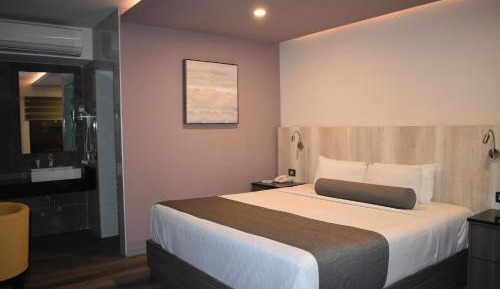 Superior King Room