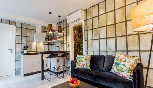 Apartment with Balcony (No Swimming Pool)