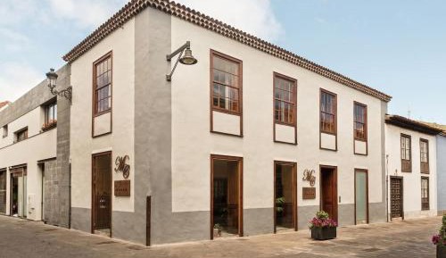 Deluxe Suite Comares