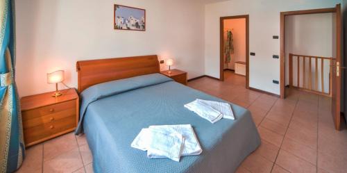 Two-Bedroom Apartment - Split Level