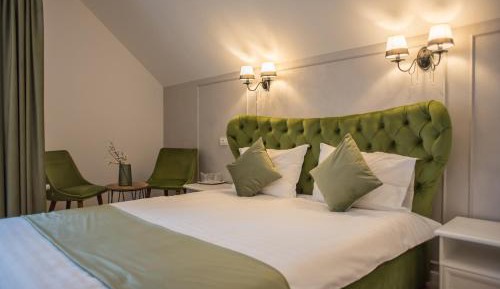 Deluxe Double Room with Balcony
