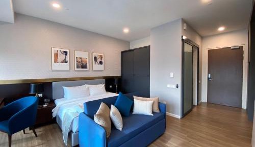 Signature Room with Sofa Bed