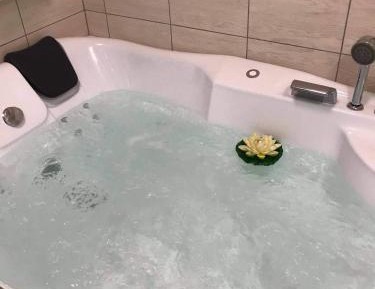 Double Room with Spa Bath