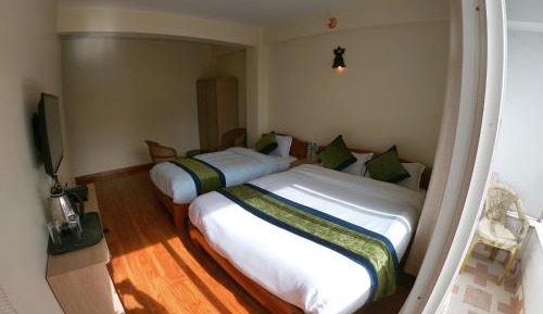 Deluxe Double Room with Balcony