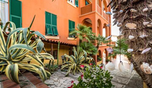 Double Room with Mountain View - Beach Package