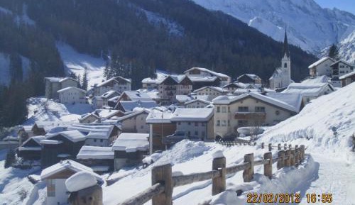 One-Bedroom Apartment (2 Adults)