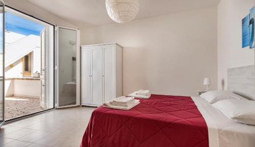 Two-Bedroom House (6 Adults)