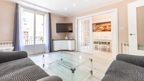 Five-Bedroom Apartment
