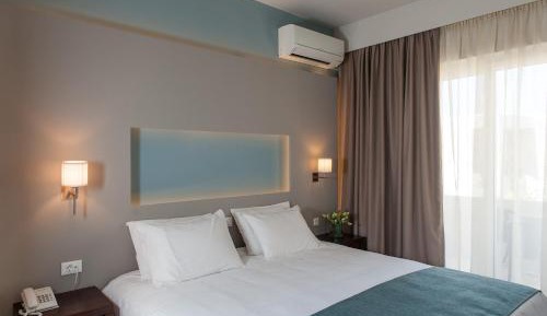 Suite with Garden View