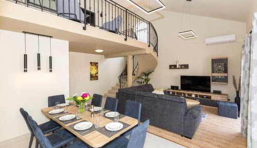 Deluxe Villa