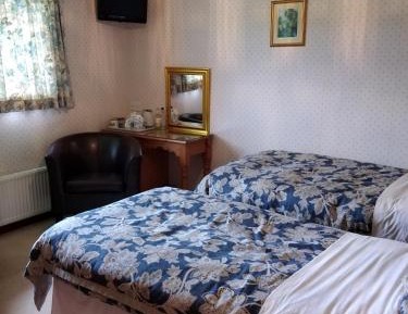 Twin Room with Bathroom