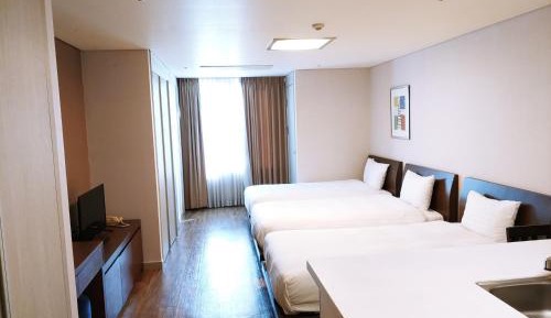 Triple Room