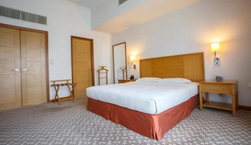 Deluxe Room with Kitchen