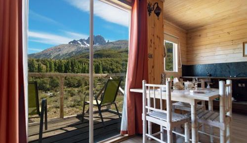 Deluxe Double or Twin Room with Mountain View
