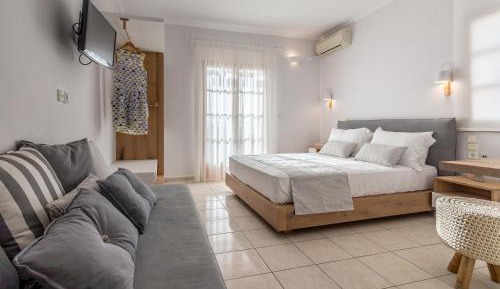 Triple Room with Sea View