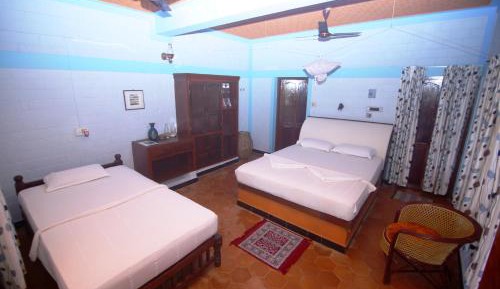 Deluxe Triple Room with Sea View