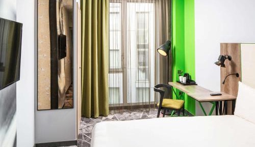 Queen Room