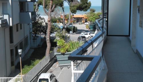 Two-Bedroom Apartment with Balcony (6 Adults)