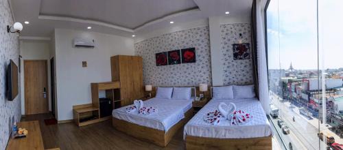 Triple Room with City View