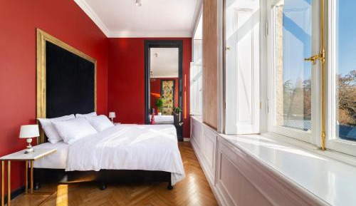 Junior Suite with Balcony